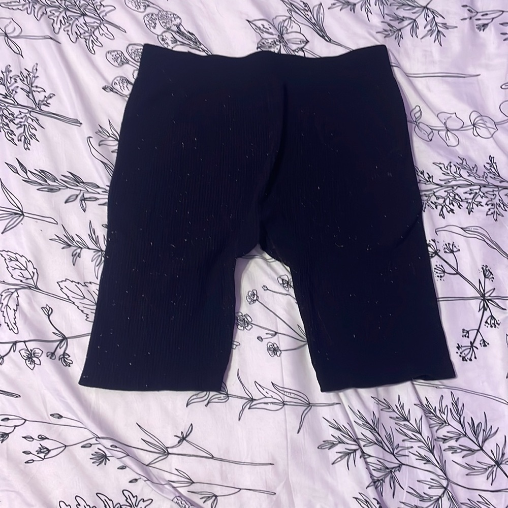 BLACK BIKER SHORTS
